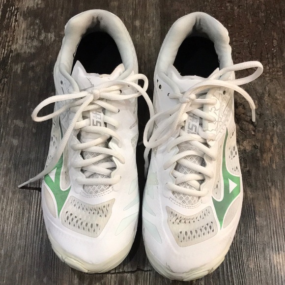 Mizuno Wave Lightening Z5 Volleyball Shoes - Picture 3 of 14